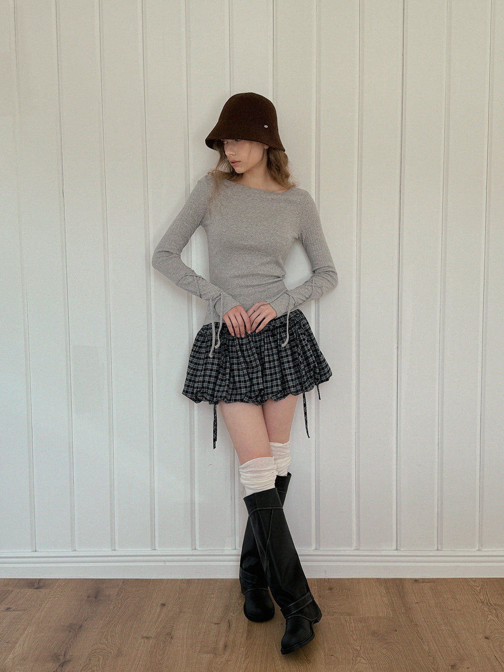 [TWEE] Tude Strap Boat Neck Long Sleeve Tee